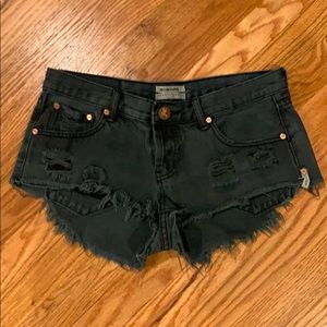 One teaspoon bonitas